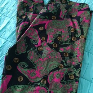 Lularoe Tc paisley elephant leggings